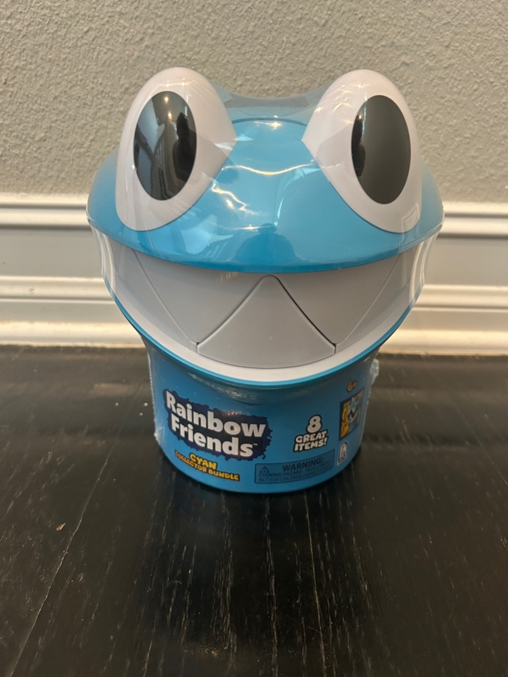 Rainbow Friends Blue Surprise Figure Playset